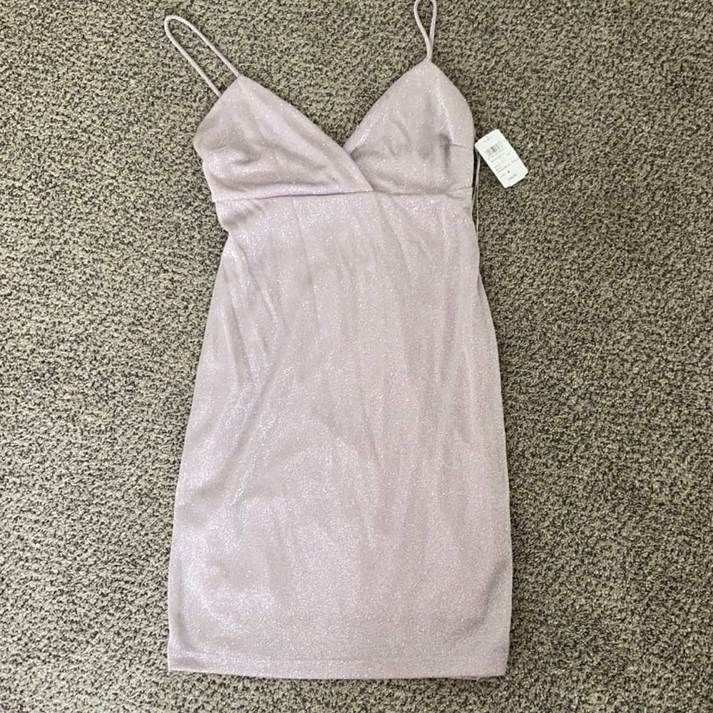 NWT 🔥gorgeous sparkly Windsor dress size M💜💜